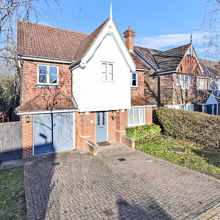 The Woodlands, Shortstay, Ideal For Families, Relocation, Contractors, Travel Stay Horley Buitenkant foto
