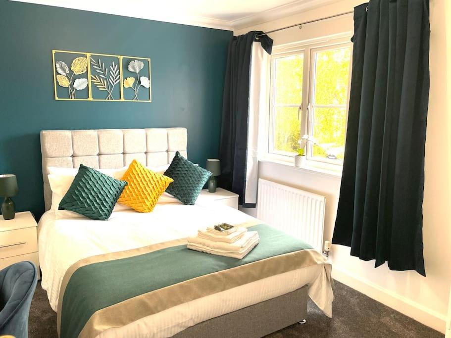 The Woodlands, Shortstay, Ideal For Families, Relocation, Contractors, Travel Stay Horley Buitenkant foto