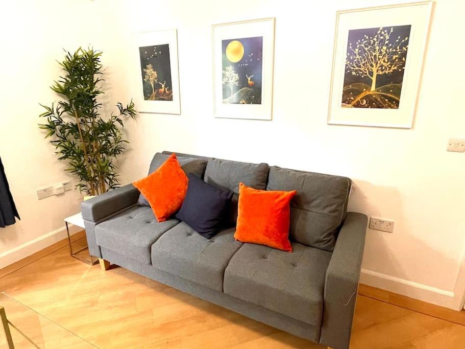 The Woodlands, Shortstay, Ideal For Families, Relocation, Contractors, Travel Stay Horley Buitenkant foto