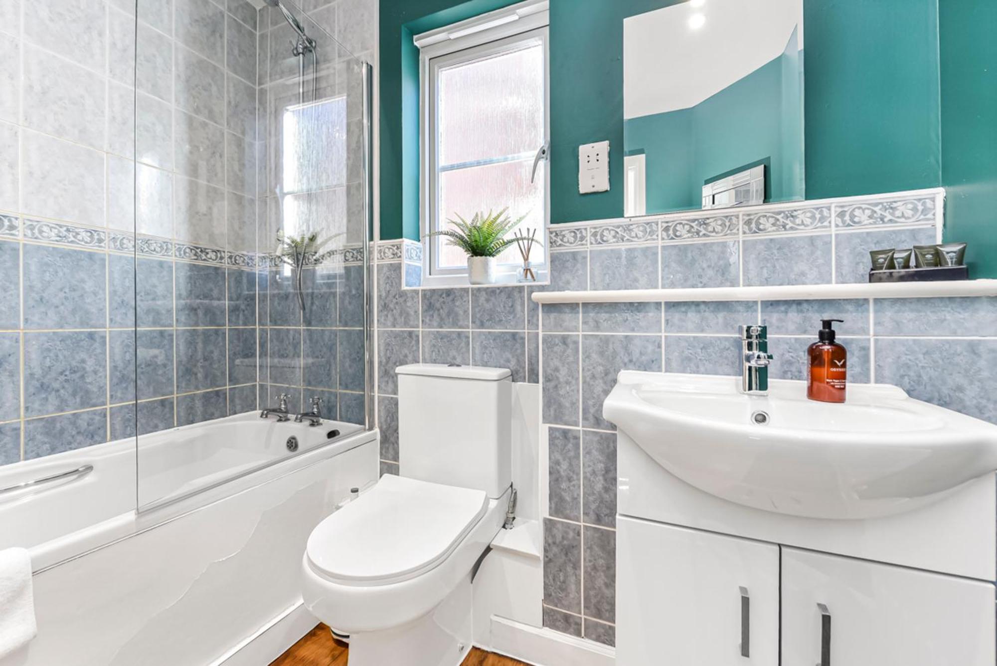 The Woodlands, Shortstay, Ideal For Families, Relocation, Contractors, Travel Stay Horley Buitenkant foto
